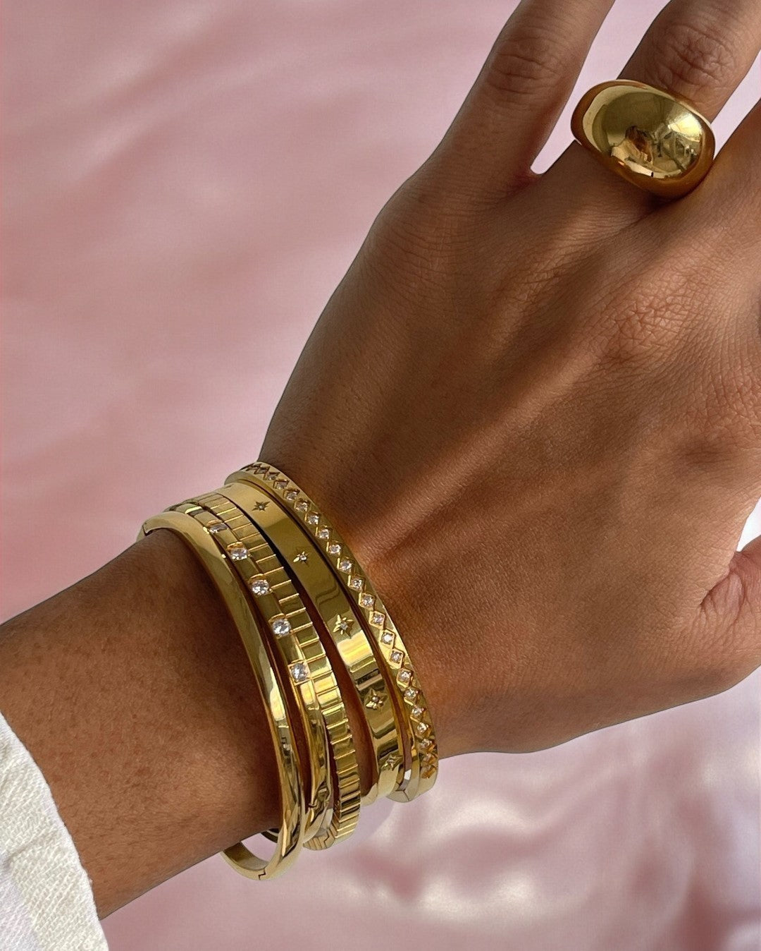 Pulsera retro oro dorado